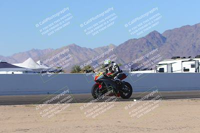 media/Nov-06-2023-Moto Forza (Mon) [[ce023d0744]]/4-Beginner Group/Session 4 (Finish Line Checker)/